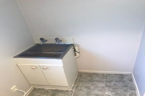 Photo of property in 40 Woodford Avenue, Henderson, Auckland, 0610