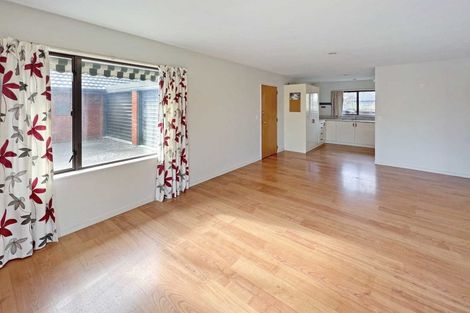 Photo of property in 4/5 Craven Street, Sockburn, Christchurch, 8042