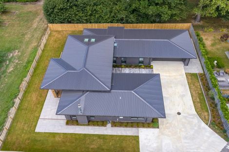 Photo of property in 6b James Kidd Place, Greytown, 5712