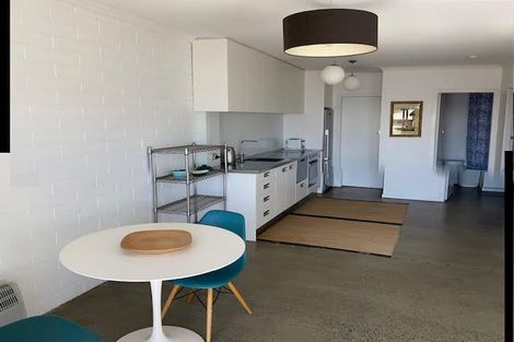 Photo of property in 3/23a Hamblyn Street, Strandon, New Plymouth, 4312