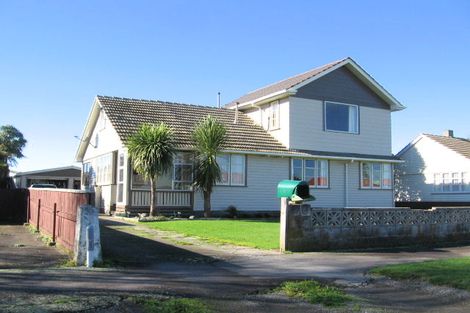 Photo of property in 21 Thames Street, Roslyn, Palmerston North, 4414