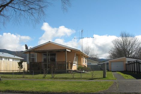 Photo of property in 71 Te Rangitautahanga Road, Turangi, 3334