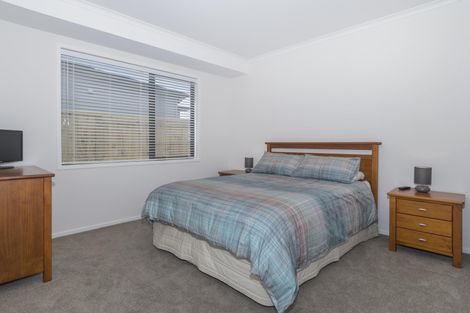 Photo of property in 122 Puhirake Crescent, Pyes Pa, Tauranga, 3112