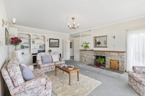 Photo of property in 10 Tai Paku Paku Road, Karaka Bays, Wellington, 6022