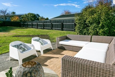 Photo of property in 9 Gardiner Place, Havelock North, 4130