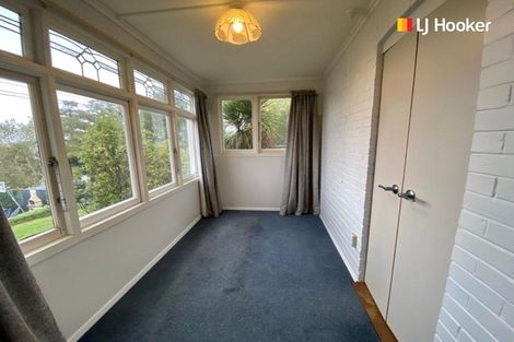 Photo of property in 84 Hazelhurst Pass, Caversham, Dunedin, 9012
