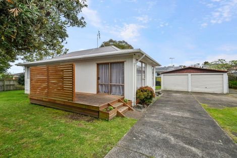 Photo of property in 20 Hyperion Drive, Randwick Park, Auckland, 2105