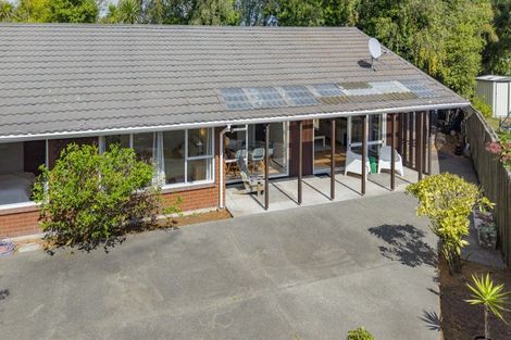 Photo of property in 2/38a Greers Road, Burnside, Christchurch, 8041