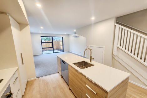 Photo of property in 6/31 Wainuiomata Road, Wainuiomata, Lower Hutt, 5014