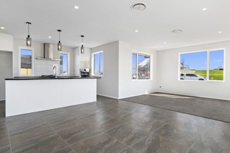 Photo of property in 30 Ridge Drive, Omokoroa, 3114