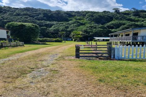 Photo of property in 10734 State Highway 35, Waihau Bay, Te Kaha, 3199