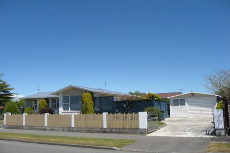 Photo of property in 37 Cottonwood Street, Parklands, Christchurch, 8083