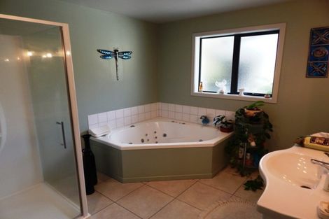 Photo of property in 210 Spur Road, Hadlow, Timaru, 7975