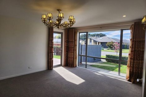 Photo of property in 8 Little Gem Road, Hornby, Christchurch, 8025