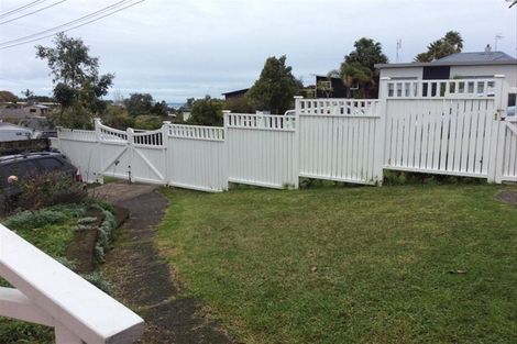 Photo of property in 51 Killarney Avenue, Torbay, Auckland, 0630