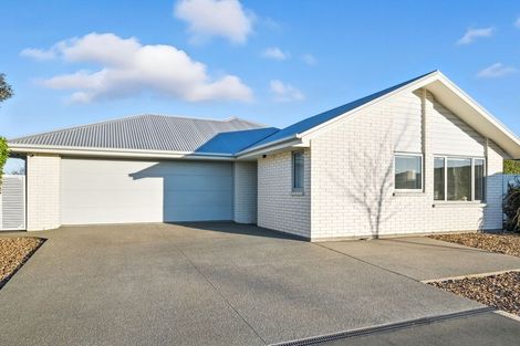 Photo of property in 18 Ridgeway Avenue, Rolleston, 7615