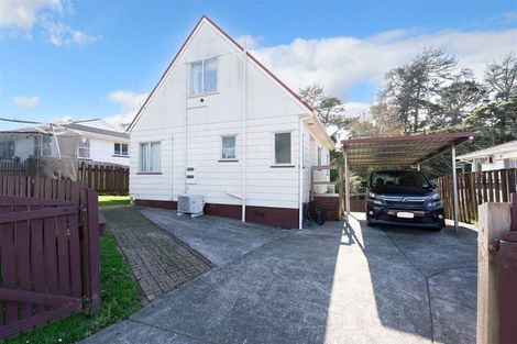Photo of property in 68 Helena Street, Massey, Auckland, 0614