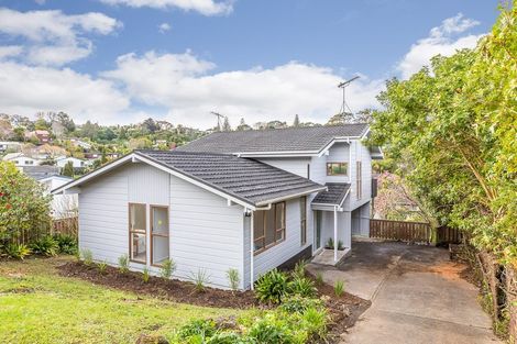 Photo of property in 47 Stapleford Crescent, Browns Bay, Auckland, 0630