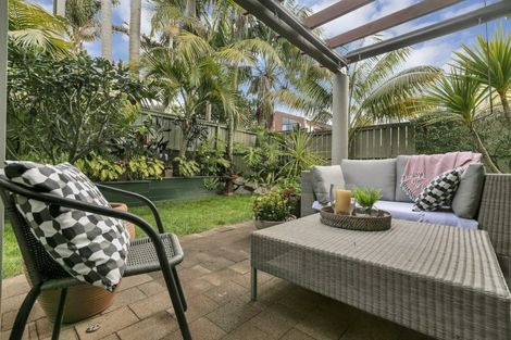 Photo of property in 4/39 Church Street, Northcote Point, Auckland, 0627