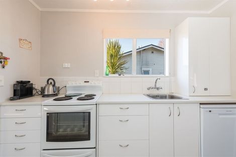 Photo of property in 1/182 Saint Vincent Street, Toi Toi, Nelson, 7010