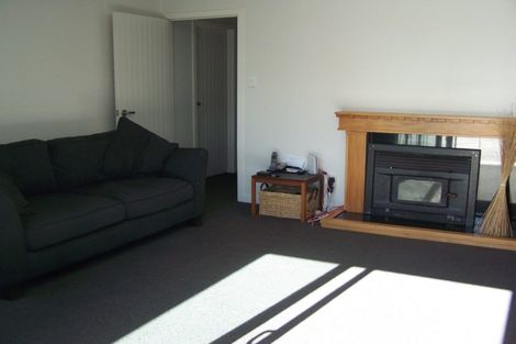 Photo of property in 46a Marine Parade, Mellons Bay, Auckland, 2014