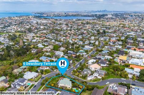 Photo of property in 6 Dewsbury Terrace, Castor Bay, Auckland, 0620