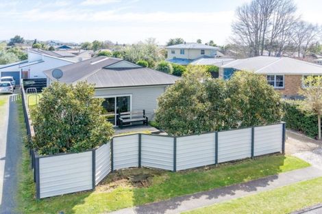 Photo of property in 7 Hilton Road, St Andrews, Hamilton, 3200