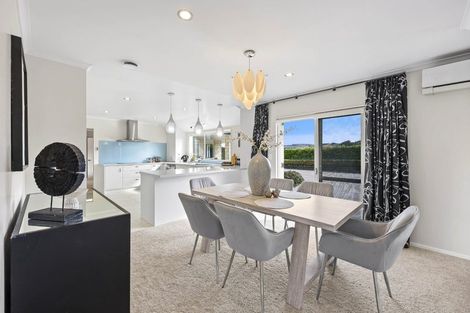Photo of property in 289 Old North Road, Kumeu, 0892