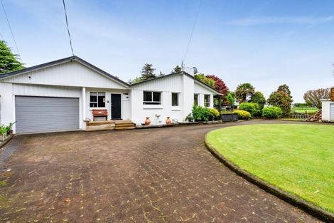 Photo of property in 116 Paraite Road, Paraite, New Plymouth, 4373