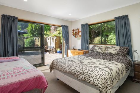 Photo of property in 5732 Kenepuru Road, Waitaria Bay, Picton, 7282