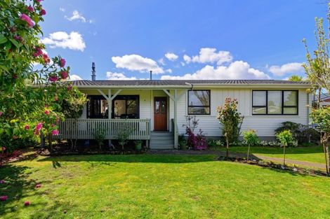 Photo of property in 10 Barron Crescent, Fenton Park, Rotorua, 3010