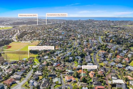 Photo of property in 18a Jacanas Place, Unsworth Heights, Auckland, 0632