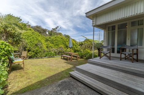 Photo of property in 18 Omar Street, Khandallah, Wellington, 6035