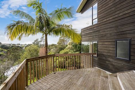 Photo of property in 29 Speedy Crescent, Hillcrest, Auckland, 0627
