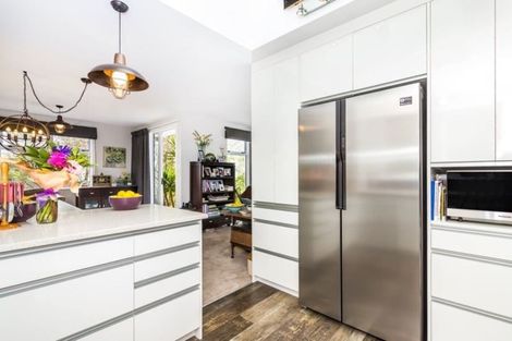 Photo of property in 15 Kurupae Road, Hilltop, Taupo, 3330