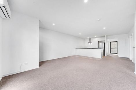 Photo of property in 9 Tarapuke Lane, Papakura, 2110