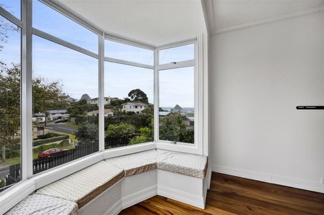 Photo of property in 65 Pioneer Road, Moturoa, New Plymouth, 4310