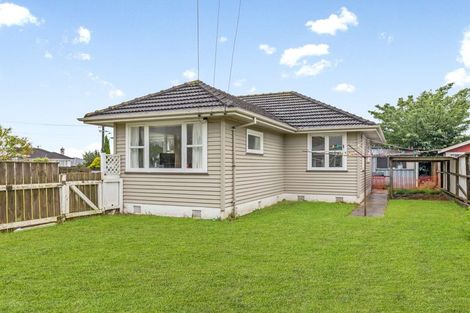 Photo of property in 18 Clyde Street, Levin, 5510