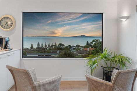 Photo of property in 832a Beach Road, Torbay, Auckland, 0630