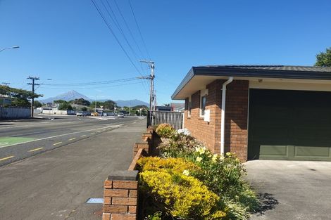 Photo of property in 154 Tukapa Street, Westown, New Plymouth, 4310