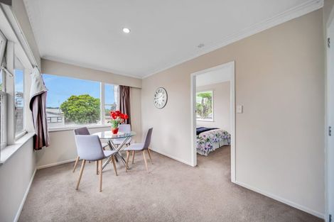 Photo of property in 12 Ronald Place, Manurewa, Auckland, 2102