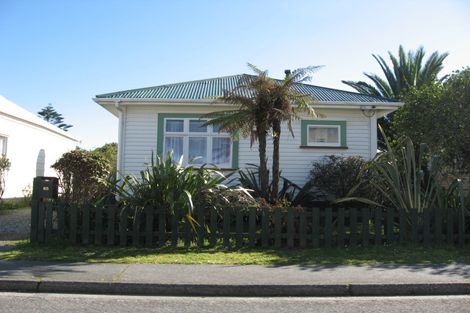 Photo of property in 25 Beach Street, Hokitika, 7810