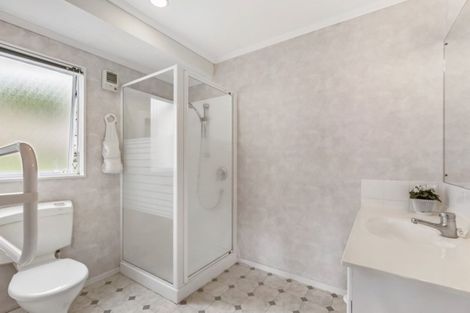 Photo of property in 52 Velma Road, Hillcrest, Auckland, 0627