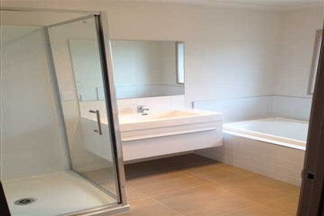 Photo of property in 2 Derwent Place, Flagstaff, Hamilton, 3210