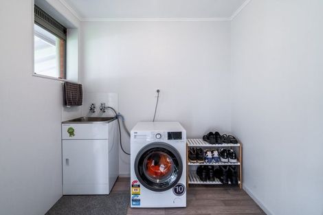 Photo of property in 16 Newbie Street, Heidelberg, Invercargill, 9812