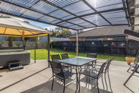 Photo of property in 11 Dumfries Place, Pyes Pa, Tauranga, 3112