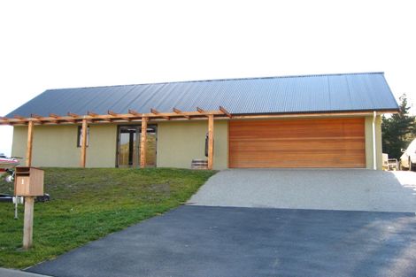 Photo of property in 1 Widgeon Place, Lake Hayes, Queenstown, 9304