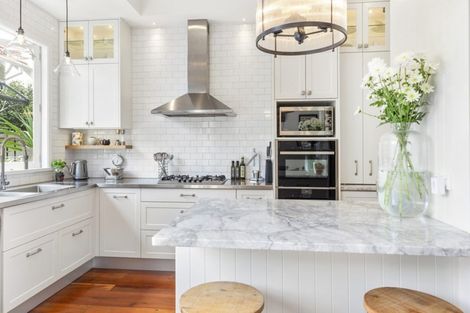 Photo of property in 8 Park Street, Thorndon, Wellington, 6011