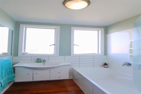 Photo of property in 2 Paignton Street, West End, Timaru, 7910