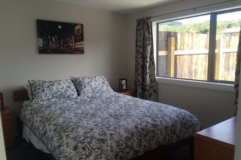 Photo of property in 3a Te Arawi Street, Takapuwahia, Porirua, 5022